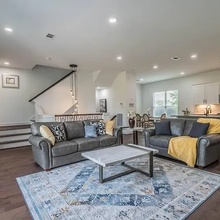 New Paradise Close To Downtown Houston